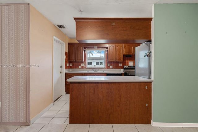 10315 SW 200th St, Cutler Bay, FL 33157