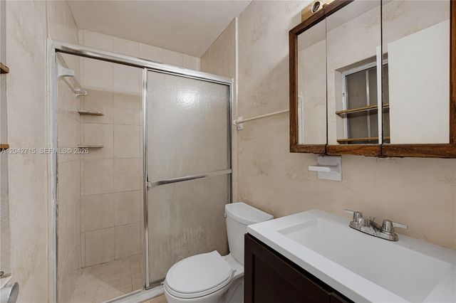 10315 SW 200th St, Cutler Bay, FL 33157