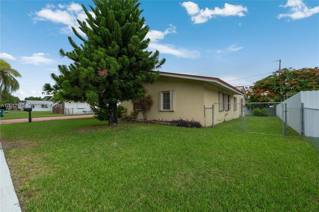 10315 SW 200th St, Cutler Bay, FL 33157