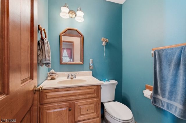 30 Highland Ave, Lambertville City, NJ 08530