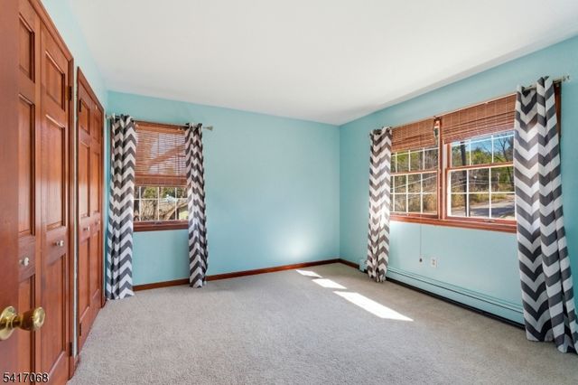 30 Highland Ave, Lambertville City, NJ 08530