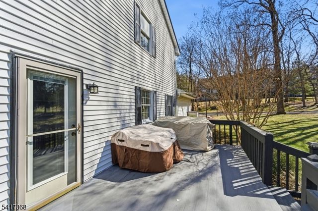 30 Highland Ave, Lambertville City, NJ 08530