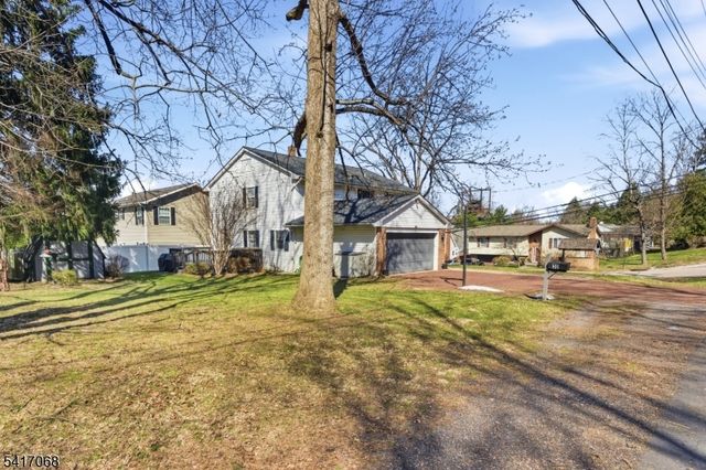 30 Highland Ave, Lambertville City, NJ 08530