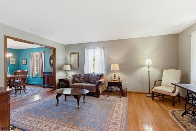 30 Highland Ave, Lambertville City, NJ 08530