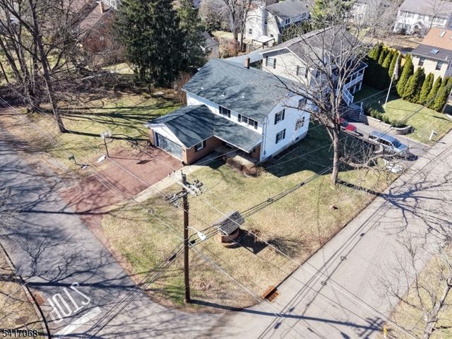 30 Highland Ave, Lambertville City, NJ 08530