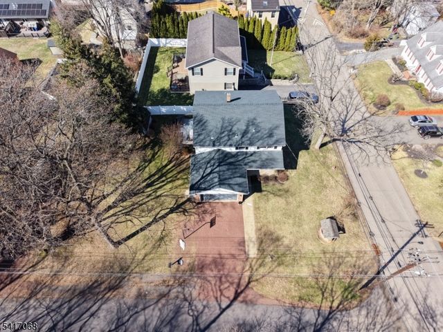 30 Highland Ave, Lambertville City, NJ 08530