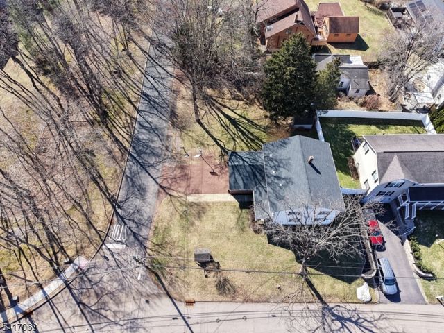 30 Highland Ave, Lambertville City, NJ 08530