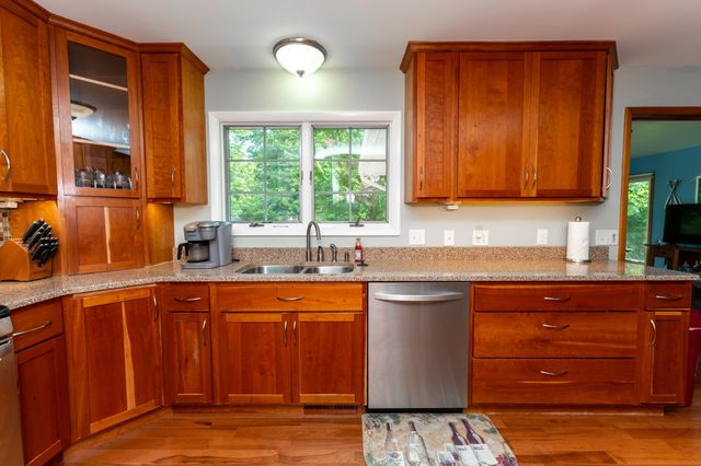1410 Andre Avenue, Mount Pleasant, MI 48858
