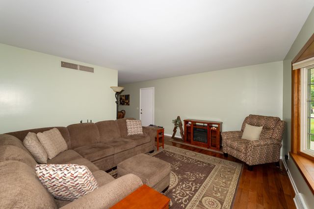 1410 Andre Avenue, Mount Pleasant, MI 48858