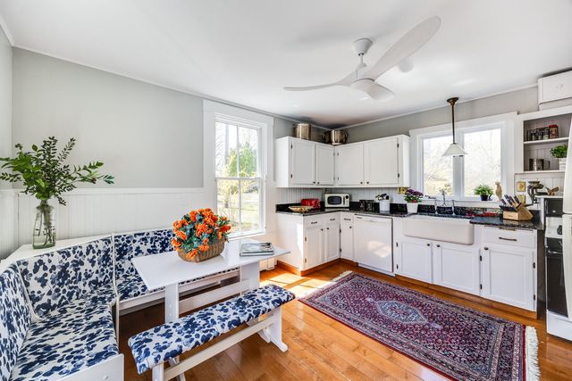 14 School Street, Sandwich, MA 02563