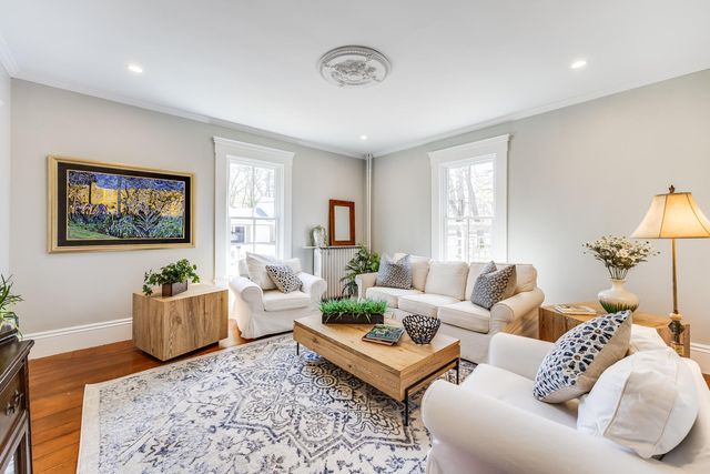 14 School Street, Sandwich, MA 02563
