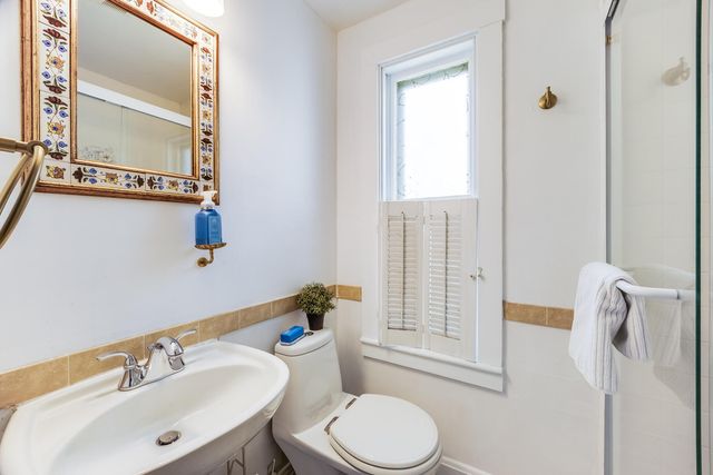 14 School Street, Sandwich, MA 02563