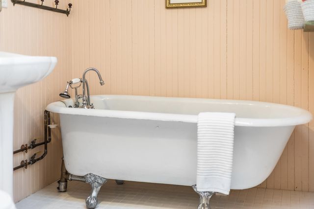 14 School Street, Sandwich, MA 02563