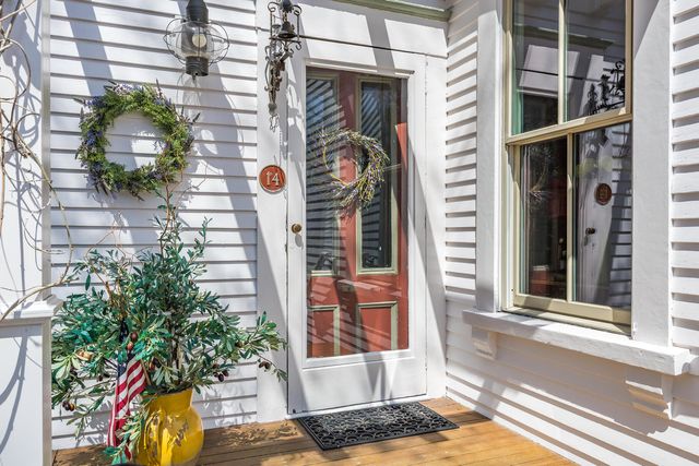 14 School Street, Sandwich, MA 02563