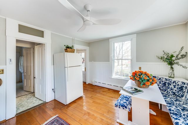 14 School Street, Sandwich, MA 02563