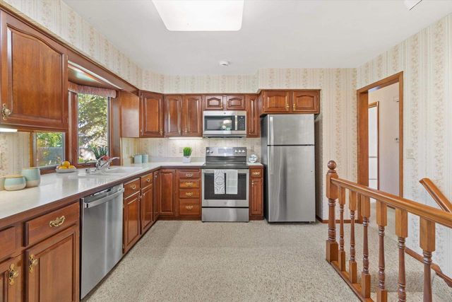 5905 South Hill Drive, Madison, WI 53705