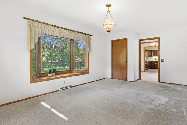5905 South Hill Drive, Madison, WI 53705