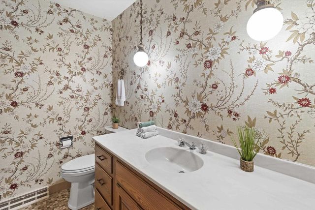 5905 South Hill Drive, Madison, WI 53705