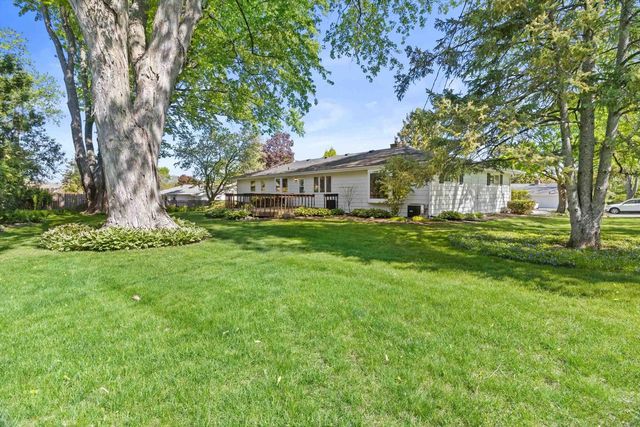 5905 South Hill Drive, Madison, WI 53705