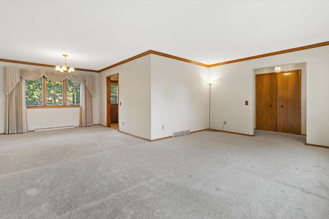 5905 South Hill Drive, Madison, WI 53705