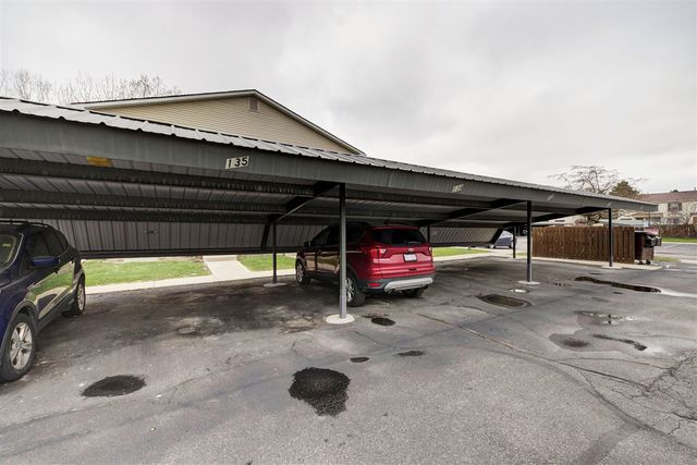 2824 Roundtree Boulevard, Ypsilanti, MI 48197