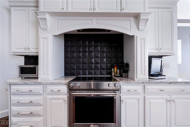 4300 Westford Place 12B, Canfield, OH 44406