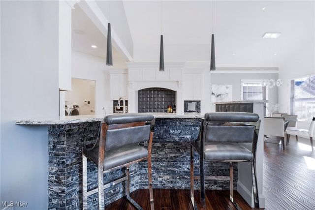 4300 Westford Place 12B, Canfield, OH 44406