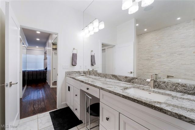 4300 Westford Place 12B, Canfield, OH 44406