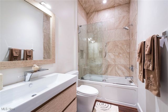 4300 Westford Place 12B, Canfield, OH 44406