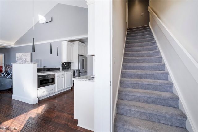 4300 Westford Place 12B, Canfield, OH 44406