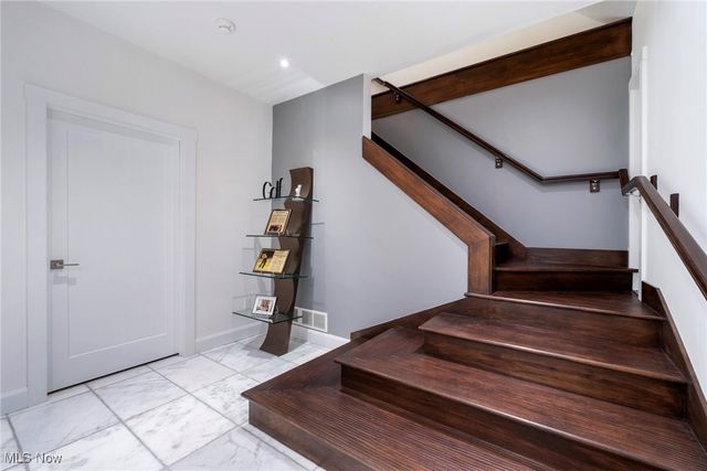 4300 Westford Place 12B, Canfield, OH 44406