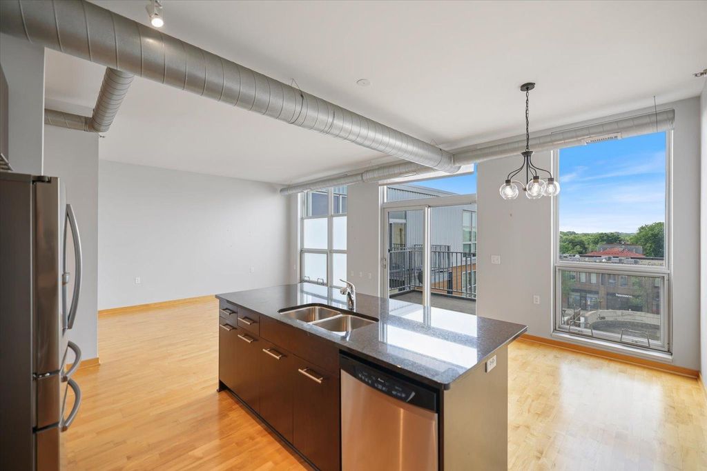 1211 Lagoon Avenue 510, Minneapolis, MN 55408 — photo 3