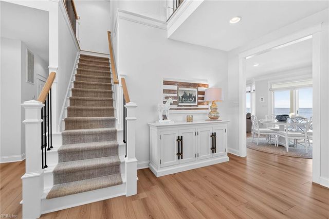 14 Bay Front PL, Hampton, VA 23664