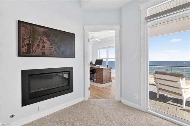 14 Bay Front PL, Hampton, VA 23664