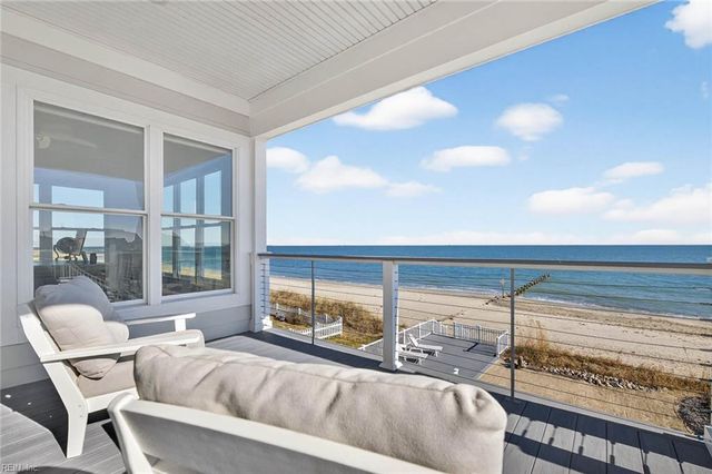 14 Bay Front PL, Hampton, VA 23664