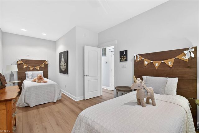 14 Bay Front PL, Hampton, VA 23664