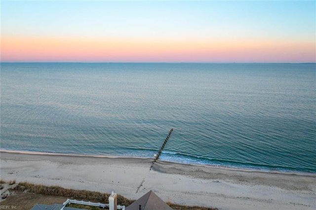 14 Bay Front PL, Hampton, VA 23664