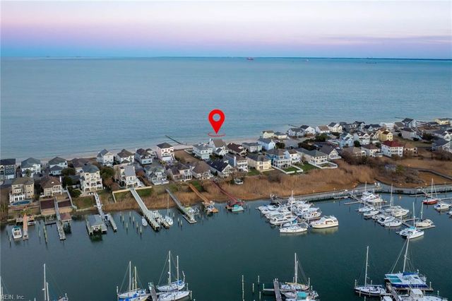 14 Bay Front PL, Hampton, VA 23664