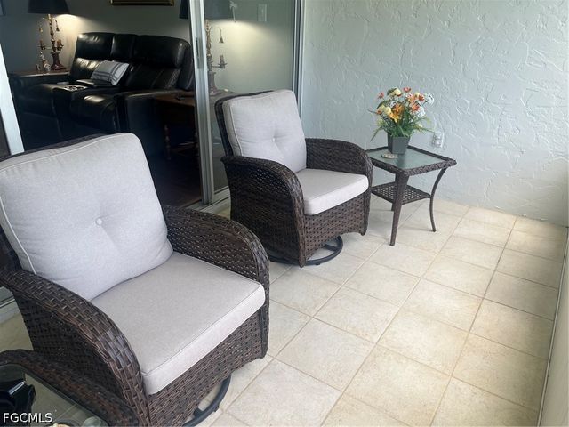 1580 Pine Valley DR 305, Fort Myers, FL 33907