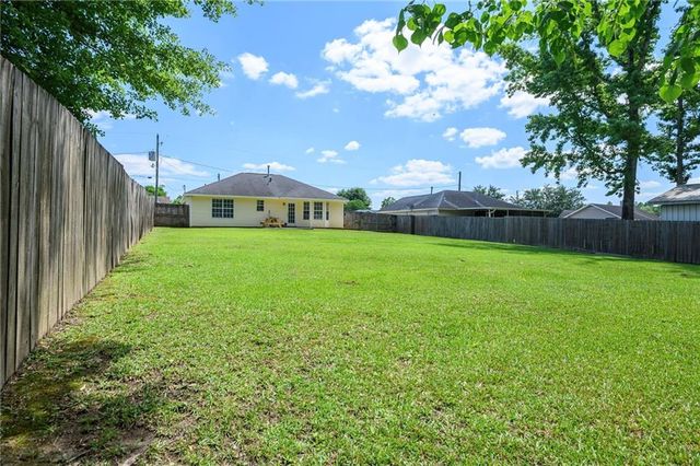 13590 Daniels Drive, Mobile, AL 36695