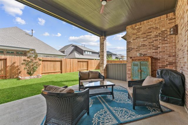 209 Bright Bluff Cir, Waller, TX 77484
