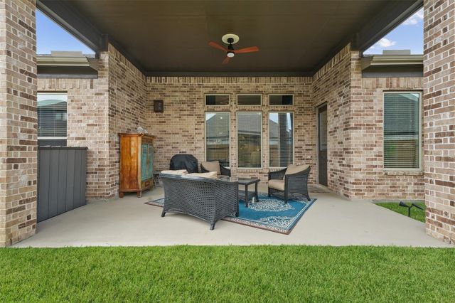209 Bright Bluff Cir, Waller, TX 77484
