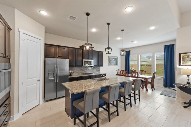 209 Bright Bluff Cir, Waller, TX 77484