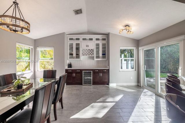 9330 Seagrape Drive, Vero Beach, FL 32963