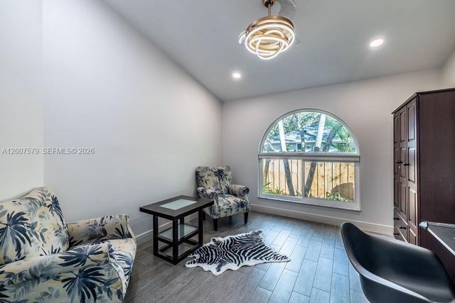 9330 Seagrape Drive, Vero Beach, FL 32963