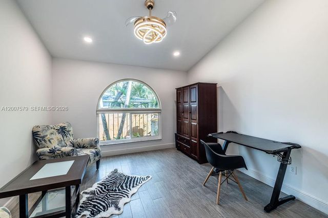 9330 Seagrape Drive, Vero Beach, FL 32963