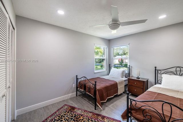 9330 Seagrape Drive, Vero Beach, FL 32963
