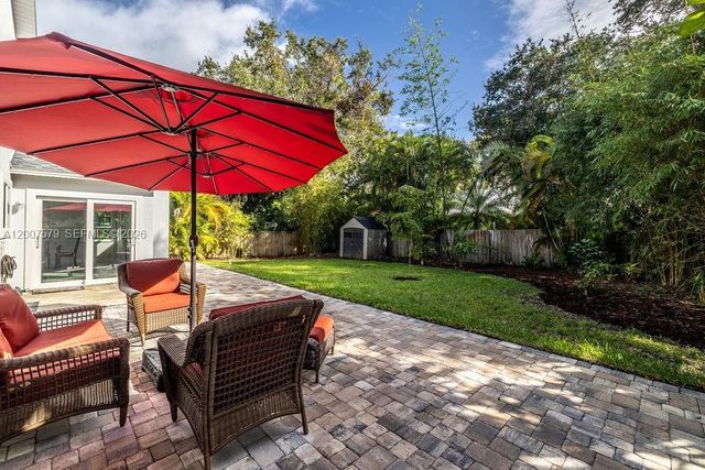9330 Seagrape Drive, Vero Beach, FL 32963