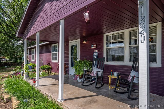 1820 W 14th Street, Sulphur, OK 73086