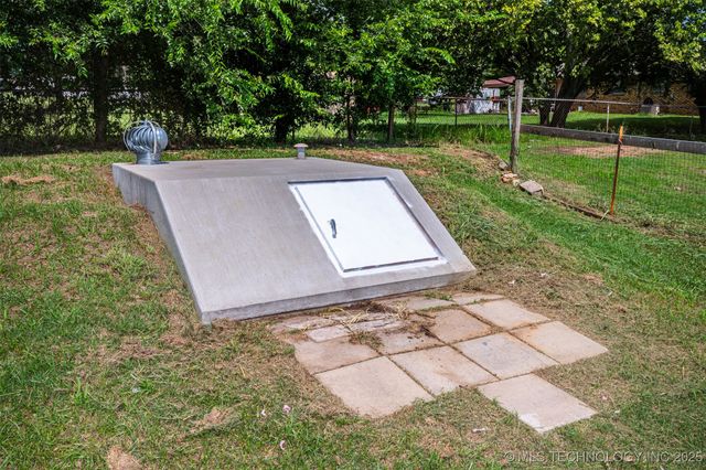 1820 W 14th Street, Sulphur, OK 73086